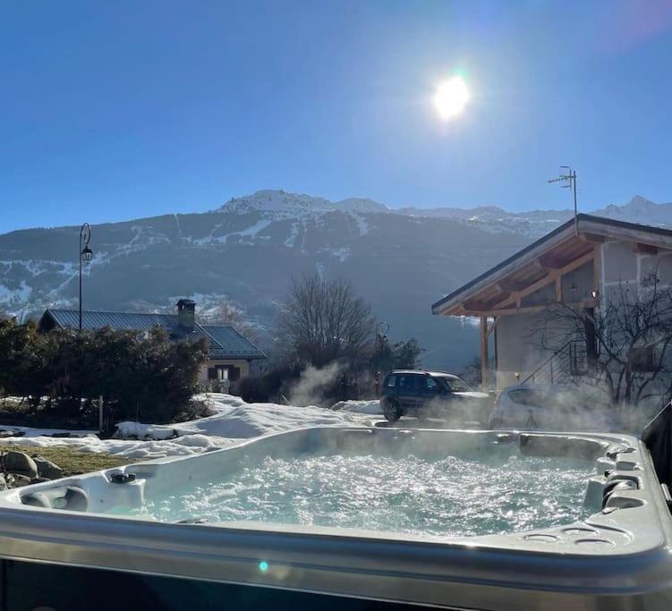 ブール・サン・モーリス Entire Chalet Salamo 11 Plus 1 Les Arcs Paradiski Jacuzziヴィラ エクステリア 写真